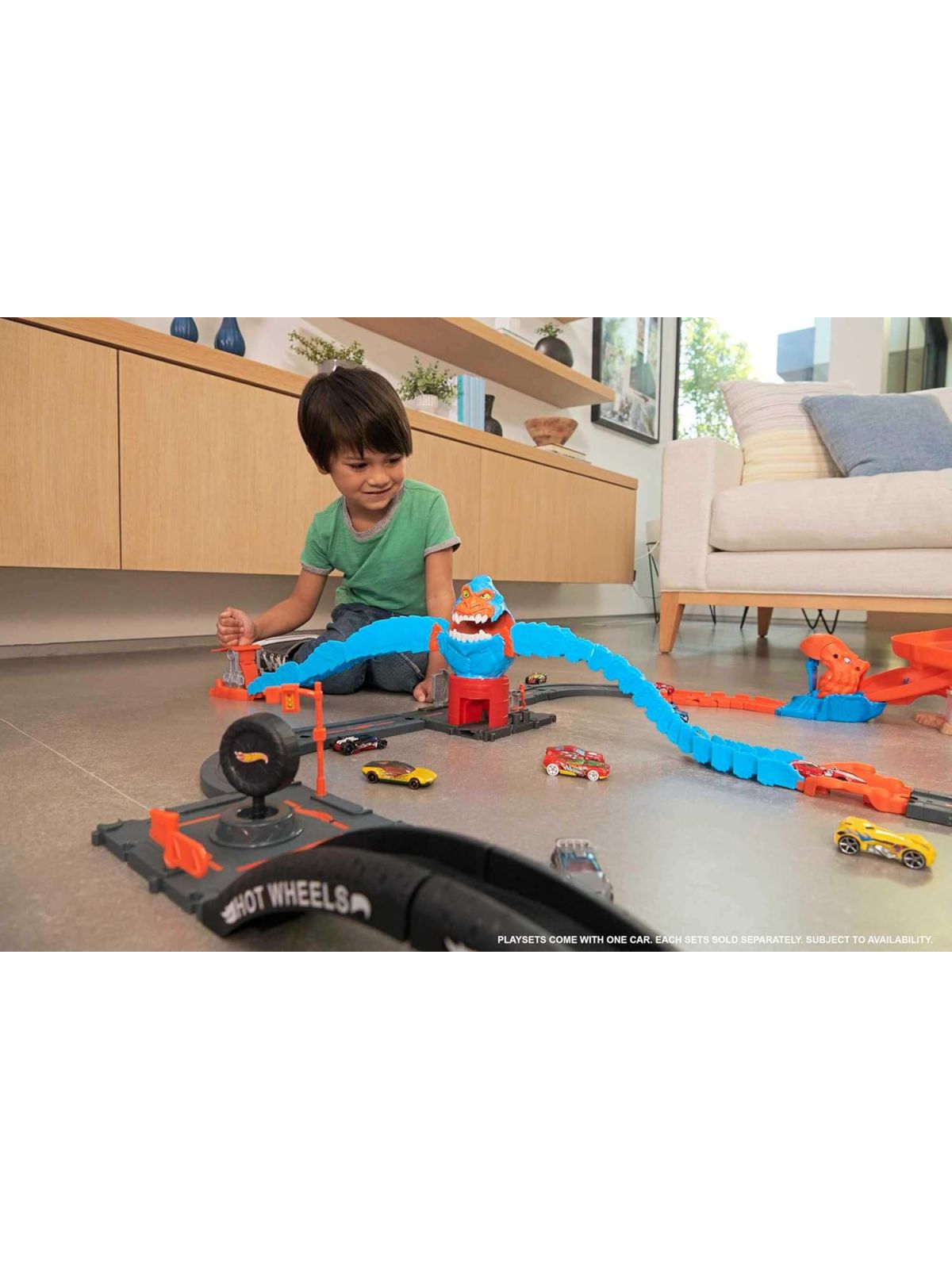 הוט ווילס מארז מסלול עם גורילה תוקפת