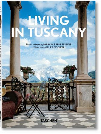 LIVING IN TUSCANY - 40